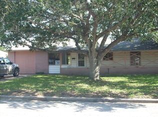 616 Tutt Ave, Taft, TX 78390