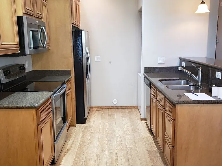 200 E Malibu Dr #B6 — Photo 7