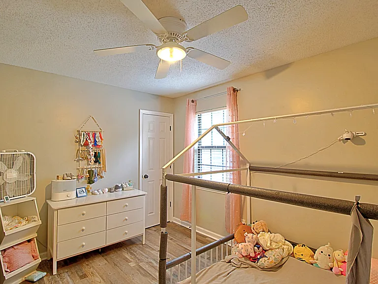 1567 Pendleton Dr — Photo 12