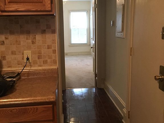 Hallway to Back bedroom