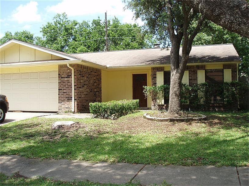 1st image of 6735 Pickett Dr
