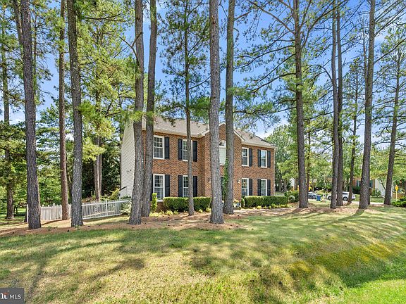 2nd image of 101 Cannon Cir