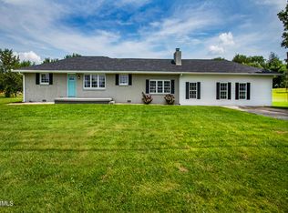 710 E Nails Creek Rd, Seymour, TN 37865