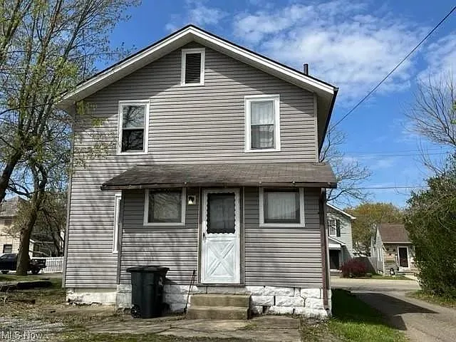 12 Monroe Ave — Photo 2
