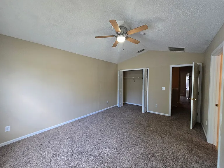 5260 Collins Rd #201 — Photo 11