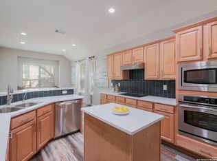 9031 Los Sonoma Rio, Helotes, TX 78023