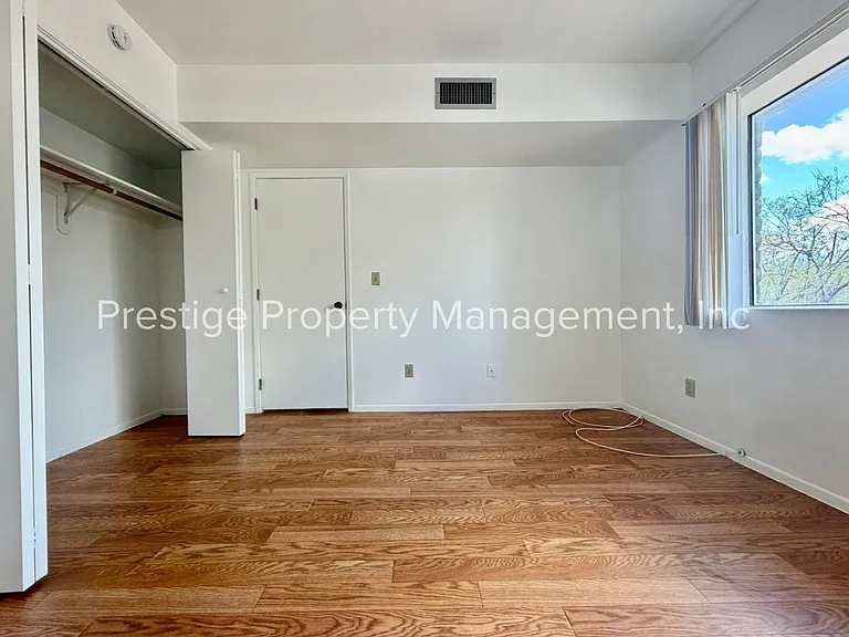 1438 N Alamo Ave #1-7 — Photo 17