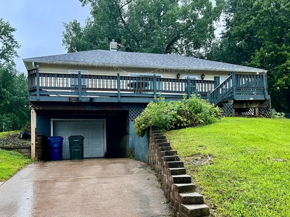 2807 W 49th St, Davenport, IA 52806
