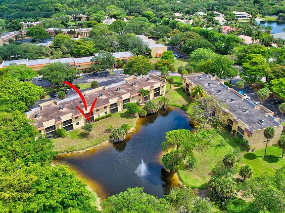 2nd image of 906 SW 9th Street Circle #204