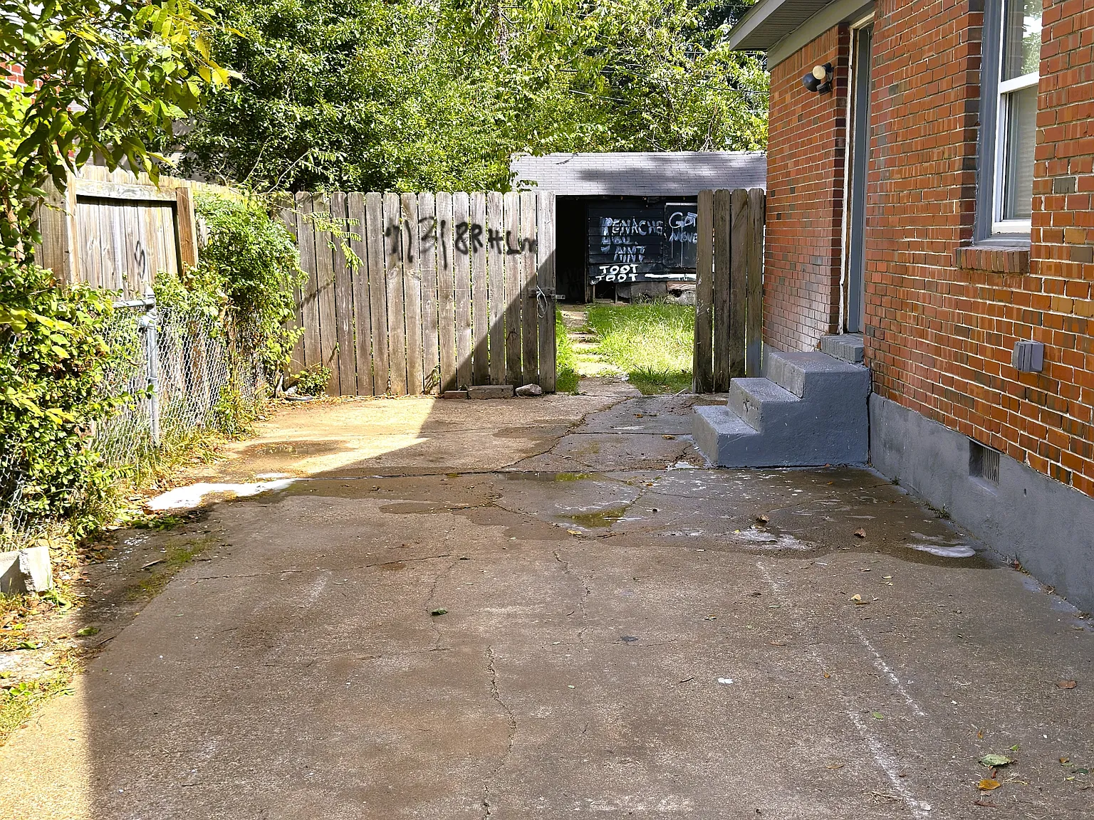1646 Ronda Street - 1 — Photo 2