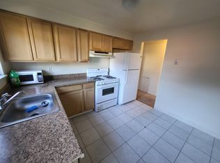 328 Rosslyn Ave #2, Springdale, PA