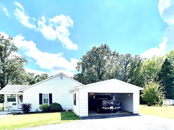 2nd image of 176 Vicksburg Ave