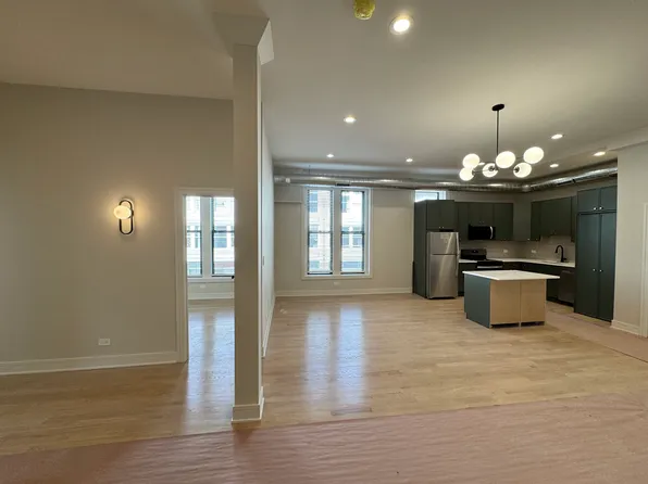 1574 N Milwaukee Ave APT 2E, Chicago, IL 60622