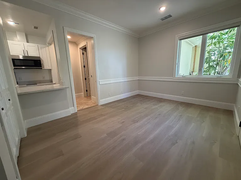 12131 View Pointe Row #ADU — Photo 4