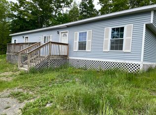 10 Castle Rd, Harmony, ME 04942