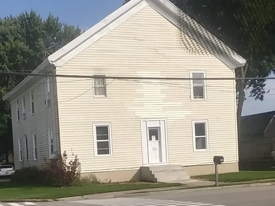 232 N Nash St