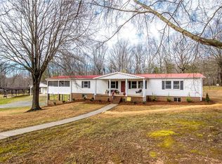 155 Knight Acres Ln, Walkertown, NC 27051