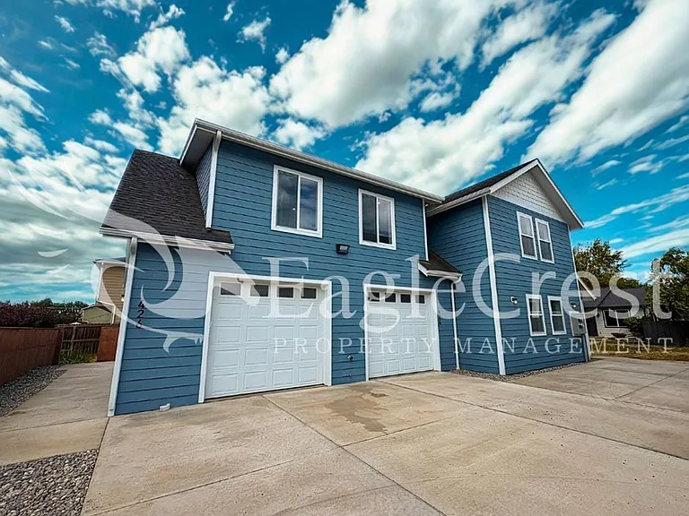 420 Ankeny St — Photo 23