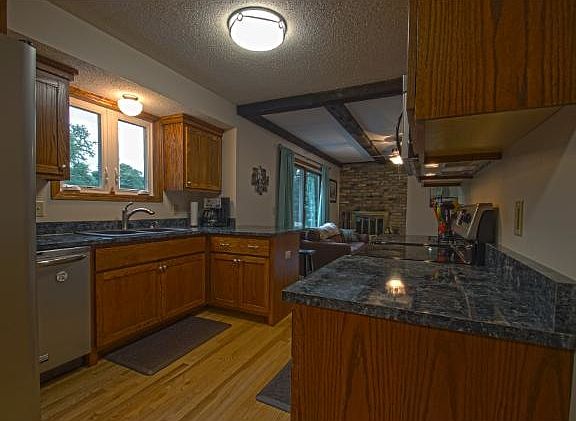 4th image of 205 Heritage Cir N