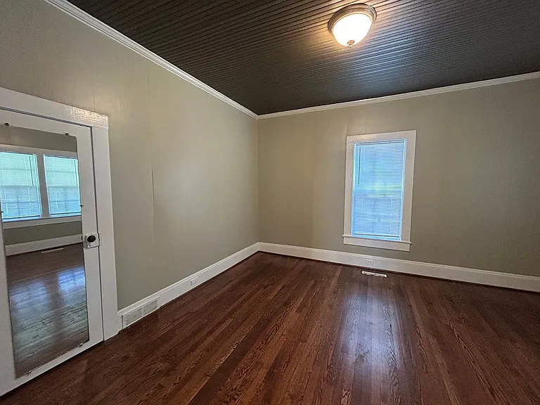 311 Keating Dr — Photo 4