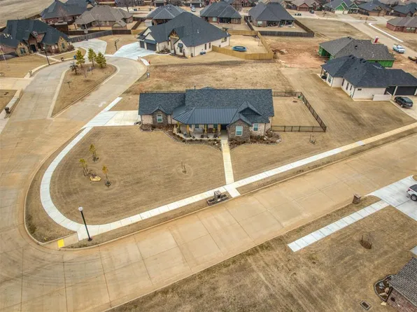 1514 Strawberry Flds, El Reno, OK 73036