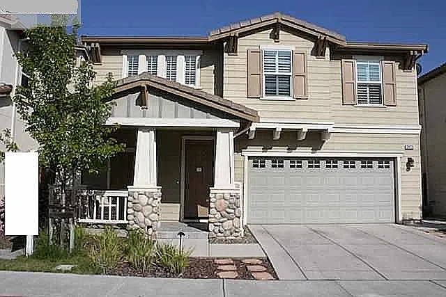 2425 Milford Dr — Photo 1