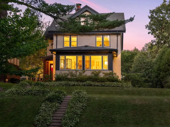 1428 W Minnehaha Pkwy, Minneapolis, MN 55419