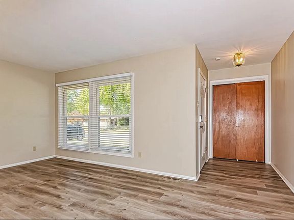 4th image of 1020 Grenoble Ln