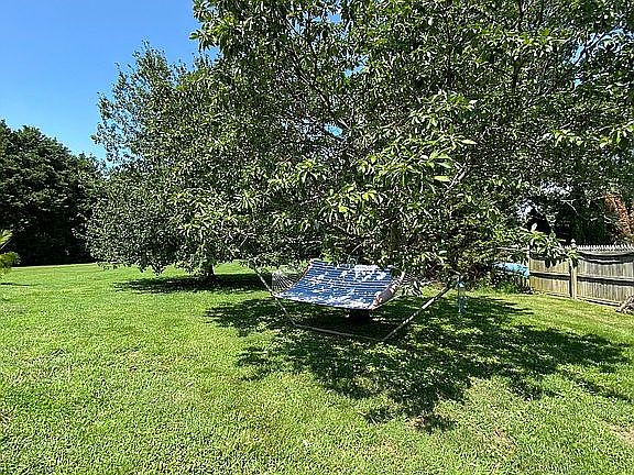 2nd image of 306 Tower Dr