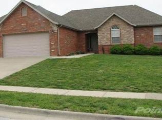 5733 S Meadowbrook Ave, Springfield, MO 65810