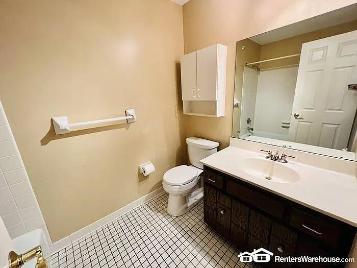 1817 Welland Ave — Photo 14