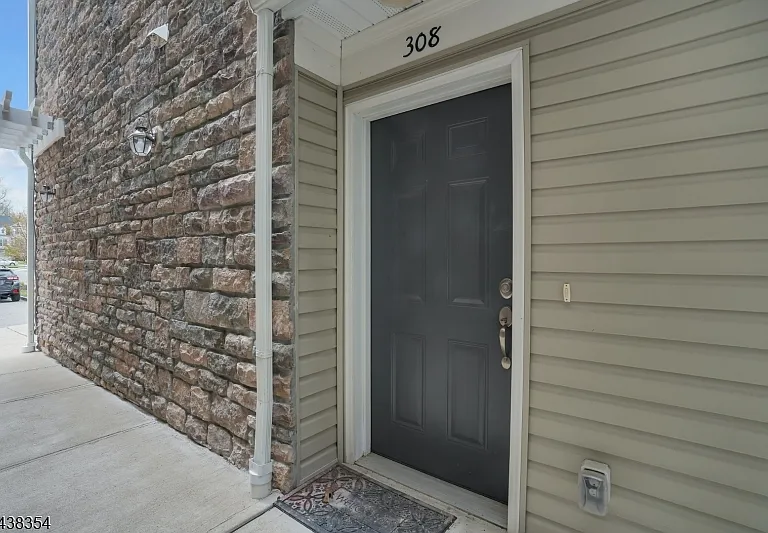308 Rotando Way — Photo 3