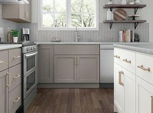 215 West Rd, Colchester, CT 06415