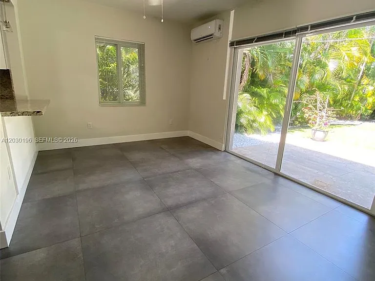 1511 NE 109th St — Photo 3