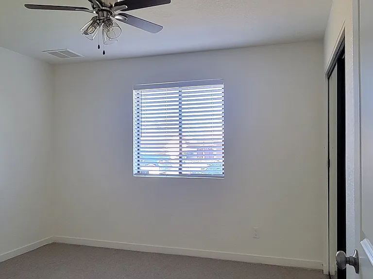 323 W Olive Ave — Photo 12