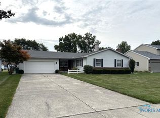 543 Indian Ridge Trl, Rossford, OH 43460