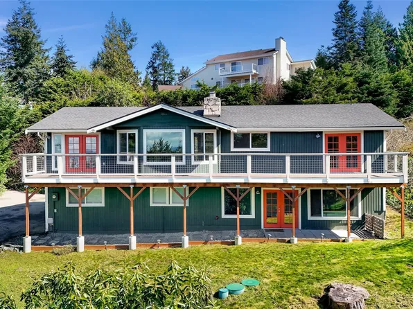 14055 Madrona Drive, Anacortes, WA 98221