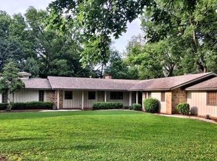 111 N Highland Rd, Coffeyville, KS 67337