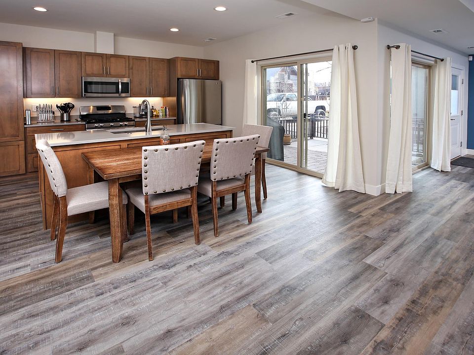 Kitchen/Dining Space