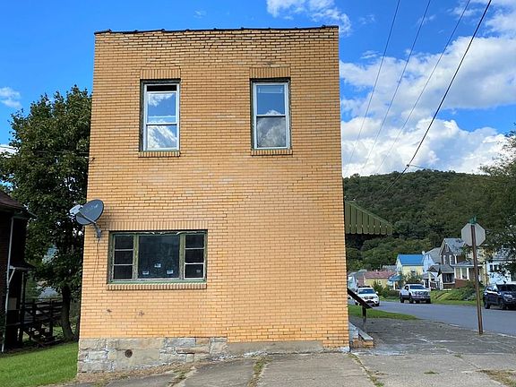 5th image of 569 Forest Ave #571