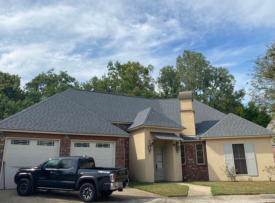 1st image of 2449 Creekwood Dr