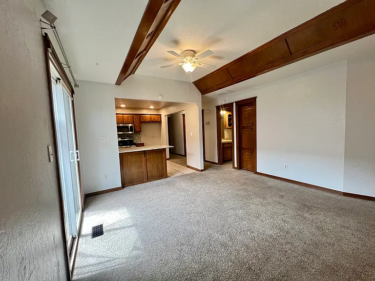 936 W Tesio Way — Photo 13