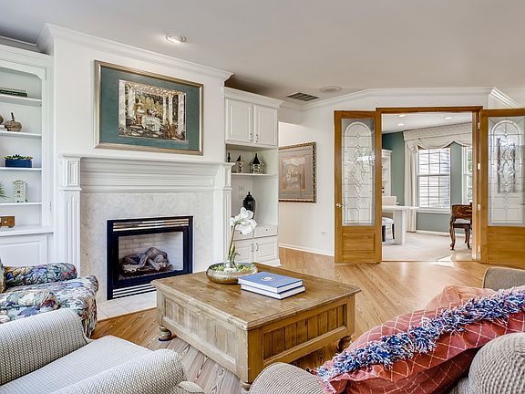 3rd image of 12800 Rock Creek Cir