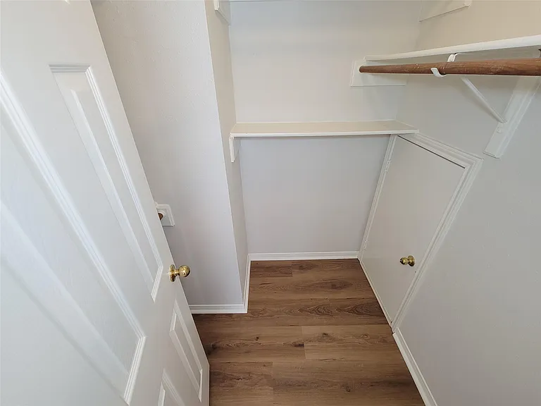 17403 Canyon Knoll Dr — Photo 28