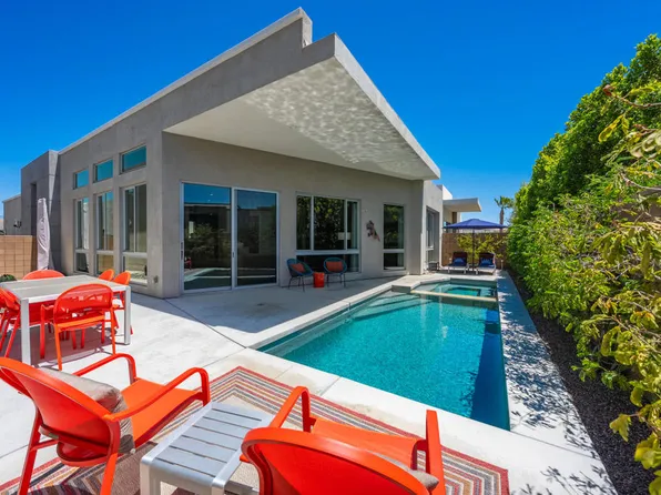 4270 Amber Ln, Palm Springs, CA 92262