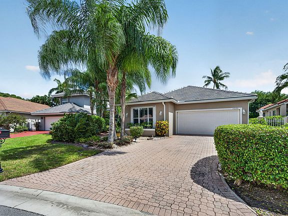 3rd image of 17220 Hampton Boulevard