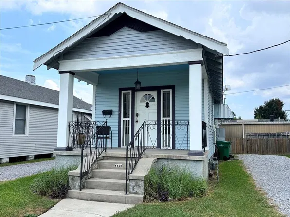 1129 Lafayette St, Gretna, LA 70053