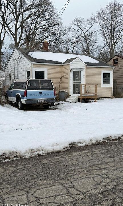 2nd image of 11802 Kirton Ave