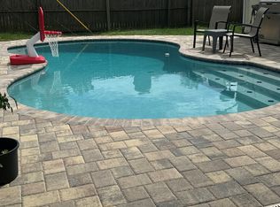 9679 Golden Grove St, Seminole, FL 33772