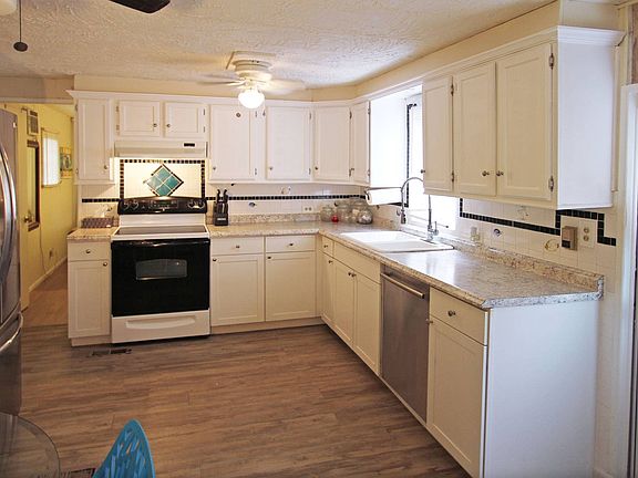 2nd image of 3061 SW 52nd Ave #2-45